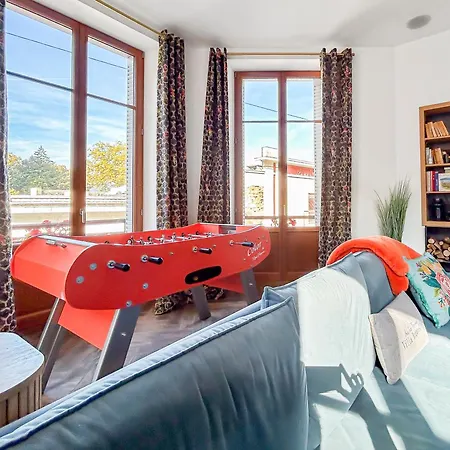 Grand T4 Luxe, Spa, Cheminee Baby-foot, Jardin Apartman *